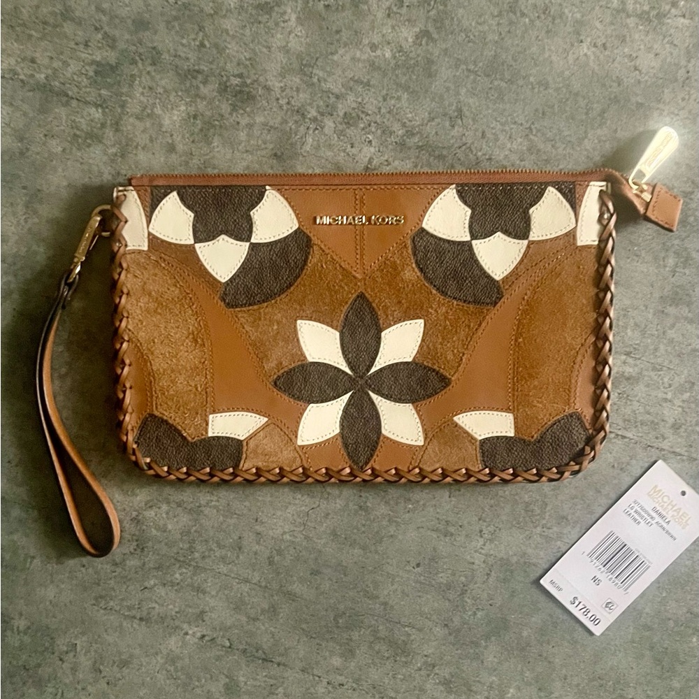 Michael Kors Wristlet Clutch/Cross Body Purse Bundle